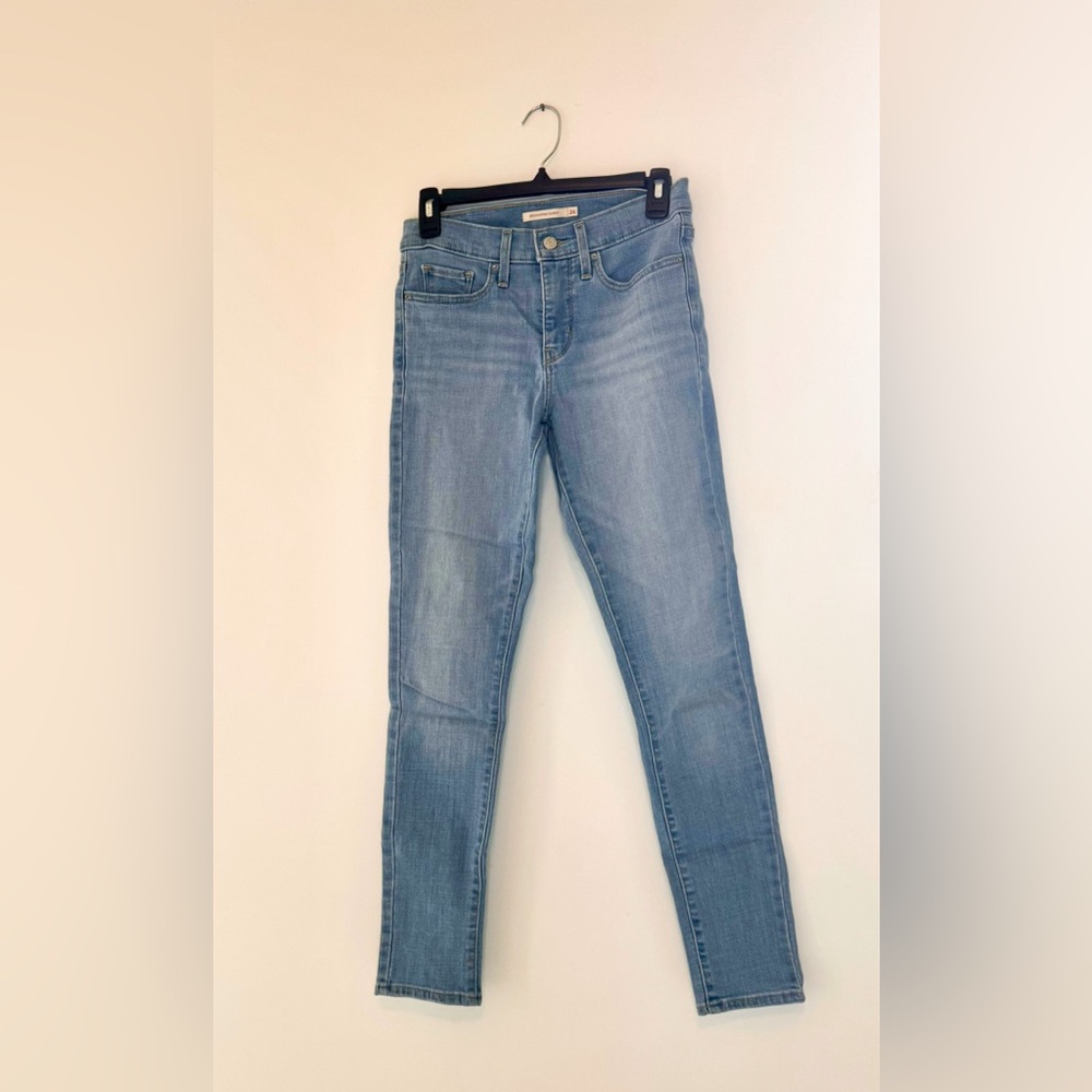 Levi’s 311 Shaping Skinny Jeans
